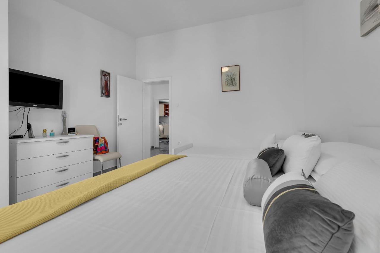 Ana Apartment มาคาร์สกา ภายนอก รูปภาพ